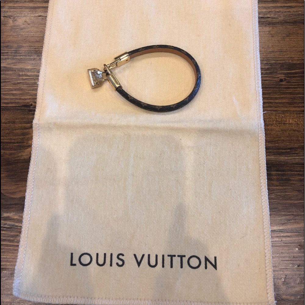 Gently used Authentic Louis Vuitton bracelet.